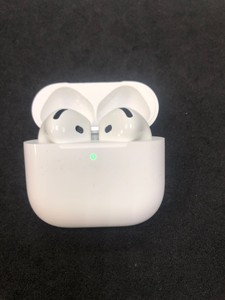 Б/в Навушники Apple airpods 4 with active noise cancellation 01-201102660