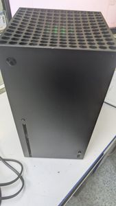 01-200608884: Microsoft xbox series x 1tb / 2 контролери