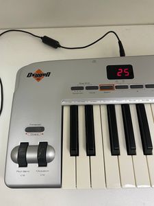 Б/у Midi-клавиатура M-Audio oxygen 61 mkv 01-200635396