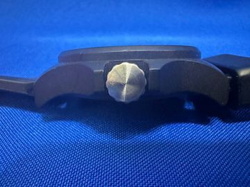 01-200744677: Luminox 2400-1gbq