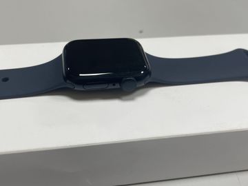01-200587098: Apple watch se 2 gps 40mm aluminum case with sport