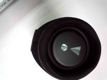 01-200770668: Jbl charge 5