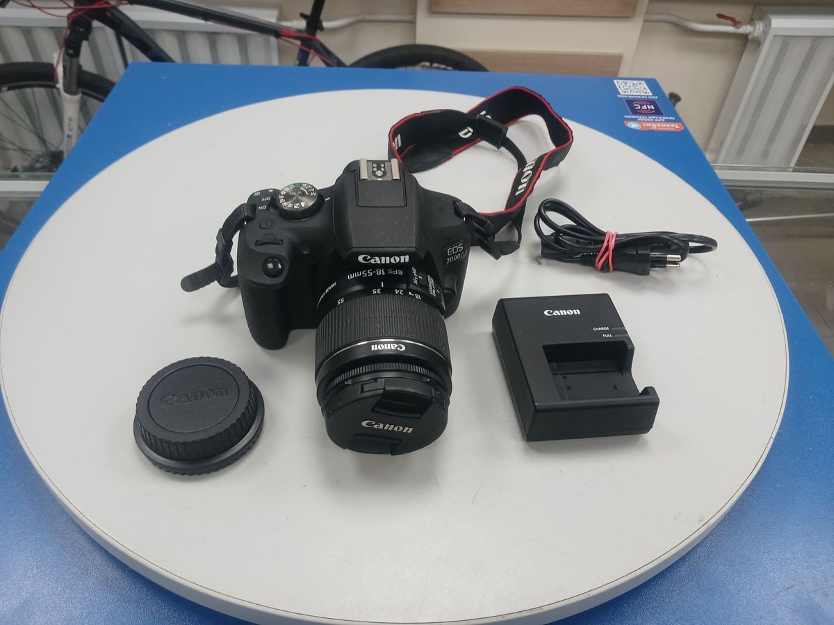 eos 2000d / ef-s 18-55mm f/3.5-5.6 is ii