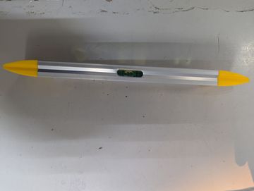 Б/в Рівень будівельний Topex 227mm 01-200777036