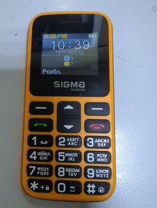 Б/в Мобільний телефон Sigma comfort 50 hit2020 01-200811630
