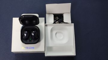 Б/у Наушники Samsung galaxy buds live 01-200824512