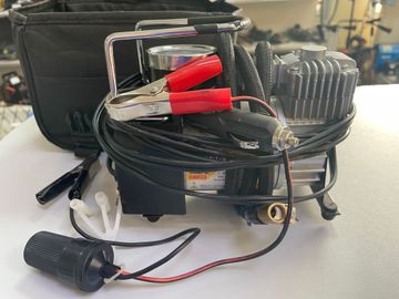 Б/в Автомобільний компресор Ураган vitol 01-200840956