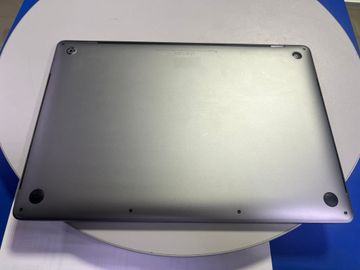 Б/в Ноутбук Apple екр. 15,4/ core i7 2,7ghz/ ram16gb/ ssd512gb/ amd pro455 2gb/touch bar 01-200844819