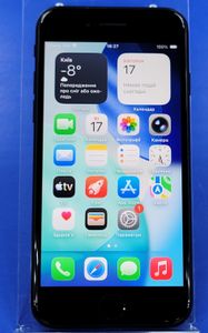 Б/в Мобільний телефон Apple iphone se 2020 64gb 01-200852077