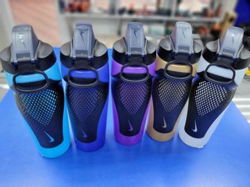 Б/в Спортивна пляшка Nike 24 oz 01-200861011