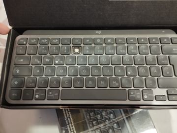 Б/у Пилосос ручний для дому Leifheit powervac li-ion 2500mah 120w 01-200893880