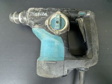 Б/в Перфоратор Makita hr2810 01-200900293