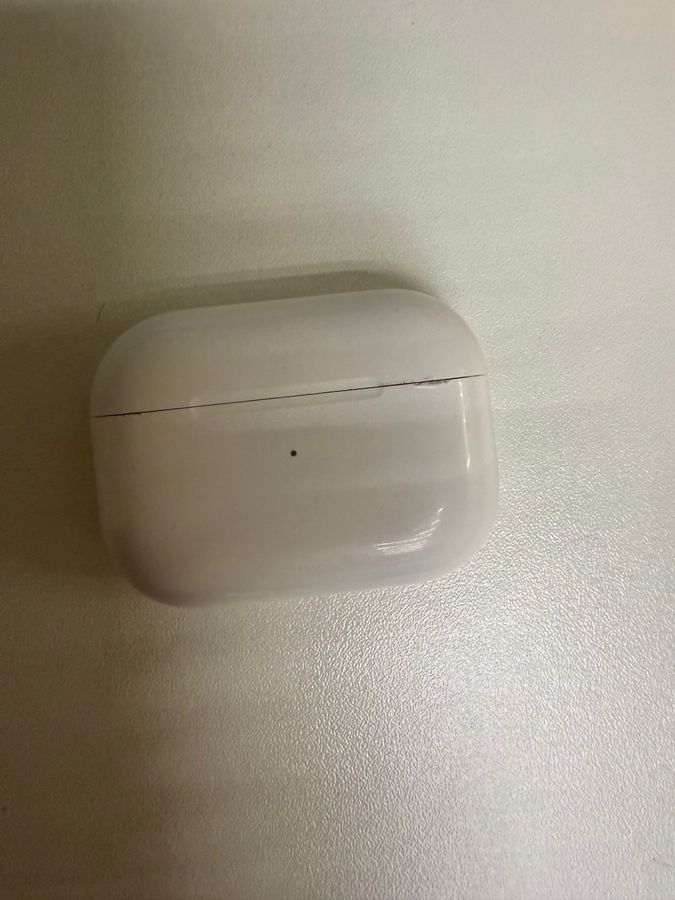 airpods pro 2nd generation with magsafe charging case usb-c
