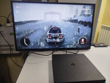 Б/у Игровая приставка Sony playstation 4 slim 500gb 01-200913733