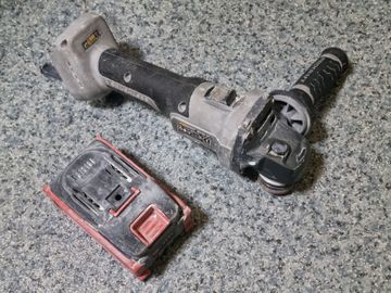 Б/в Кутова шліфмашина Procraft ag125a 01-200915796