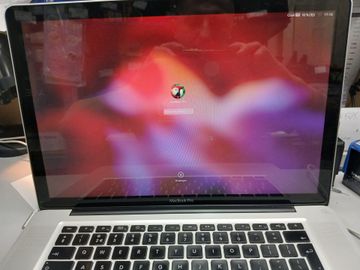 Б/в Ноутбук Apple a1286 15.4 core i5 2.4ghz/ram 8gb/ssd 250gb/geforce gt 330m 256mb 01-200919238