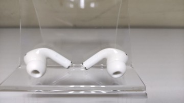 Б/в Навушники Apple airpods pro 2nd generation with magsafe charging case usb-c 01-200928405