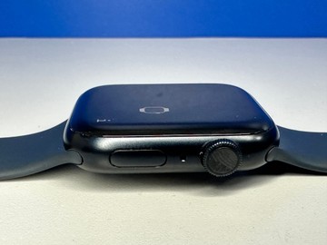 Б/в Смарт-годинник Apple watch series 8 gps 45mm aluminum case 01-200929801