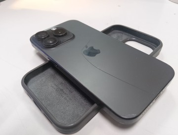 Б/у Мобільний телефон Apple iphone 15 pro 128gb 01-200945470