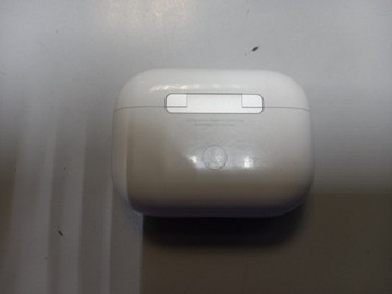 Б/у Навушники Apple airpods pro 2nd generation with magsafe charging case usb-c 01-200972122