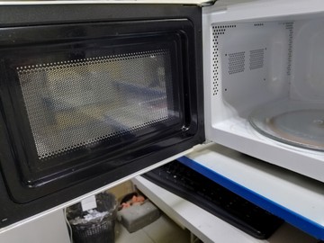 Б/в Мікрохвильова піч Gorenje mo17e1wh 01-201007667