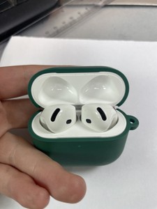 Б/в Навушники Apple airpods 4 with active noise cancellation 01-201007707