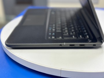 Б/в Ноутбук Dell 14/core i3 6006u ddr3/8gb ddr3/hdd *відсутній/ssd 240 gb/*інтегрована 01-201045347