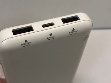 Б/в Повербанк Hoco j100 1000mah 37 wh 01-201054730