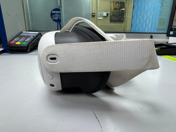 Б/в Окуляри віртуальної реальності Meta quest 3 512gb 01-201086226