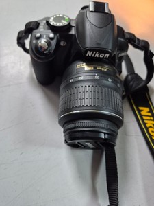 Б/в Фотоапарат Nikon d3100 kit / af-s nikkor 18-55mm f:3,5-5,6g vr dx 01-201103638