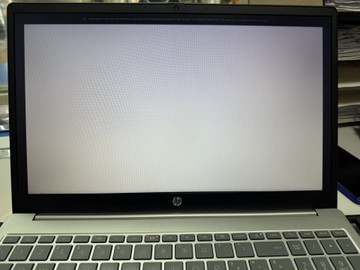 Б/в Ноутбук Hp 15/core i7-1255u ddr5/16gb ddr5/hdd *відсутній/ssd 512 gb/*інтегрована 01-201106479