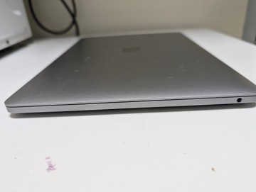 Б/в Ноутбук Apple a2338 macbook pro 13,3" m1 8-gpu/ ram8gb/ ssd256gb/ retina, truetone, touch bar 01-201101390