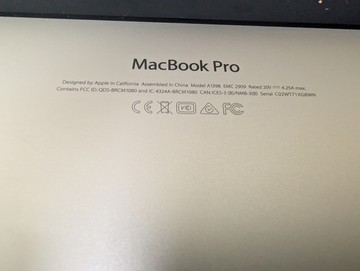 Б/в Ноутбук Apple macbook pro a1398 /екр 15,4 /core i7 2,3ghz /ram 16gb /ssd 256gb /intel iris pro 01-201121266