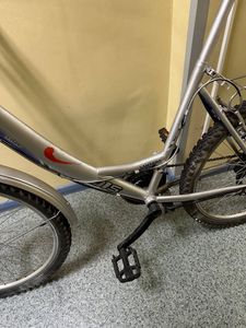 01-200611887: Ardis santana (рама сталь, колеса 24)