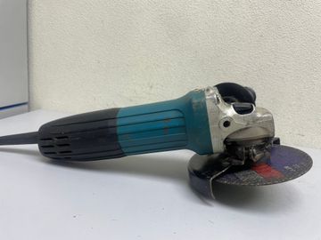 01-200611725: Makita ga5030