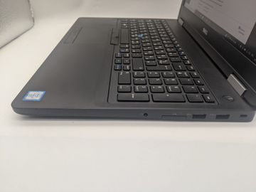 01-200636662: Dell 15/core i5-6440hq/ram 8gb/ssd 256gb/amd radeon r9 m360