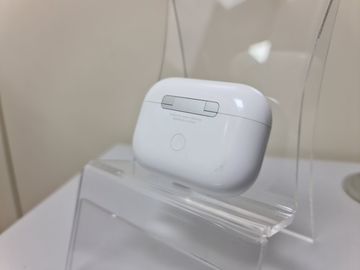 Б/в Навушники Apple airpods pro 2nd generation with magsafe charging case usb-c 01-200803709