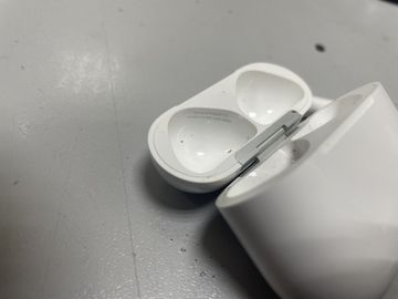 Б/в Навушники Apple airpods 4 01-200809108