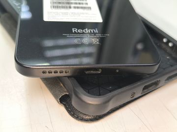 Б/в Мобільний телефон Xiaomi redmi 14c 8/256gb 01-200855843