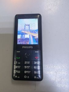 Б/в Мобільний телефон Philips xenium e169 01-200861551