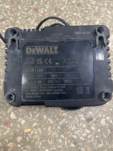 Б/в Шурупокрут Dewalt dcf887/ 2акб 4+5ah/ зп 01-200874022