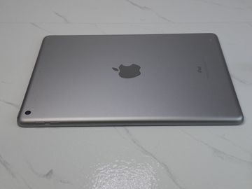 Б/в Планшет Apple ipad 6 wifi 32gb 01-200885177