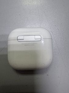 Б/в Навушники Apple airpods 4 01-200886100