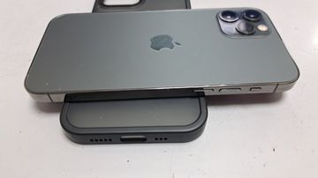 Б/в Мобільний телефон Apple iphone 12 pro 256gb 01-200892963