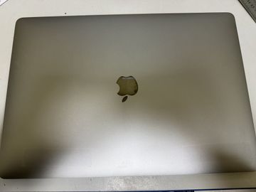 Б/у Ноутбук Apple macbook pro/a1990/ core i7 2,6ghz/ ram16gb/ ssd256gb/ amd pro 555x 4gb/ retina, touch bar 01-200902338