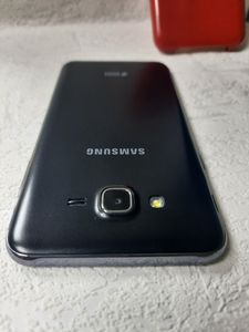 Б/в Мобільний телефон Samsung j700h galaxy j7 16gb 01-200902378