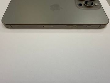 Б/в Мобільний телефон Apple iphone 15 pro max 256gb 01-200920497