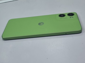 Б/в Мобільний телефон Motorola moto g06 4g 4/256gb 01-200926544