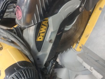 Б/в Пила торцева Dewalt dw717xps 01-200930711