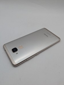 Б/в Мобільний телефон Huawei honor 7 lite nem-l21 2/16 01-200939198
